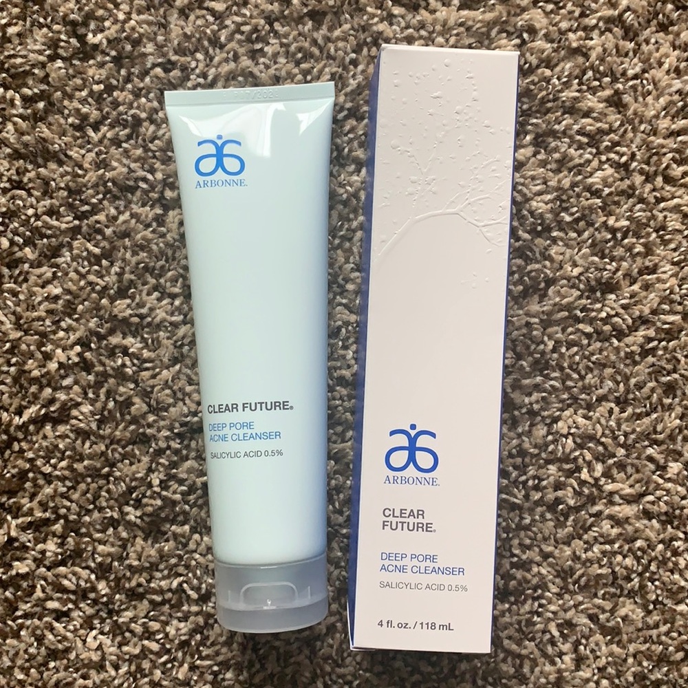 Arbonne Clear Future Deep Pore Acne Cleanser